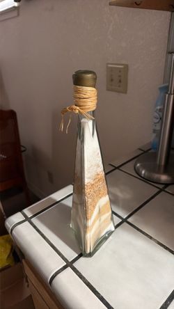 Sand art bottle (display)
