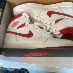 Air Jordan 1 Retro High OG Size 8