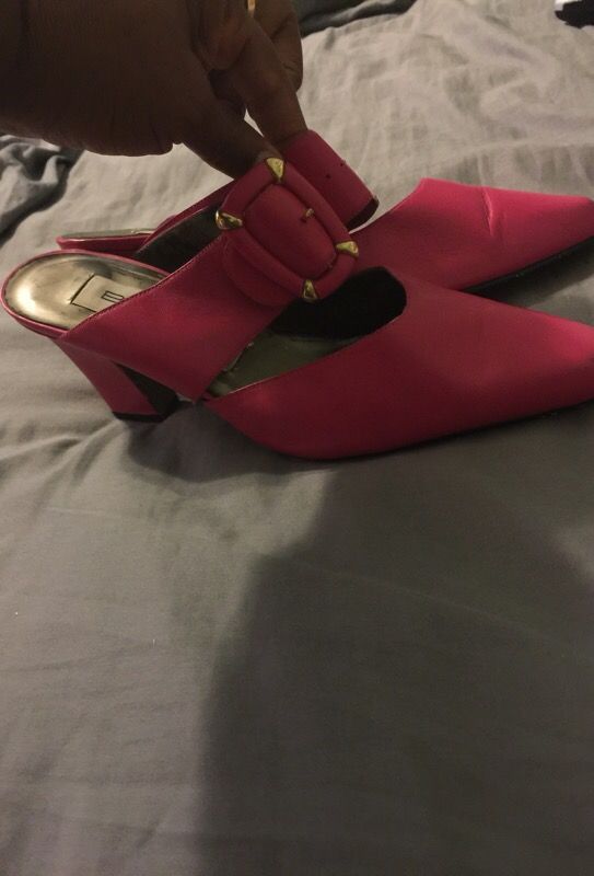 Ladies' Belllini Hot Pink Shoes- Size 8 1/2M!