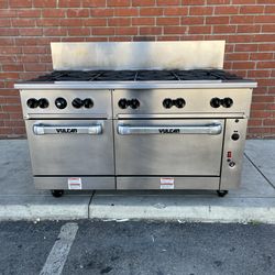 Vulcan 60SC-10BN Endurance Natural Gas 10 Burner 60" Range with 1 Standard and 1 Convection Oven - 358,000 BTU