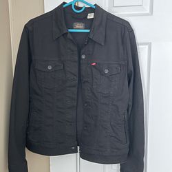 Women’s Black Levi Denim Jacket (size L)