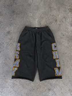 BLACK SWEATSHORTS