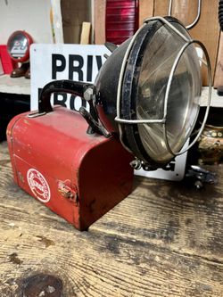 VINTAGE RAILROAD LIGHT