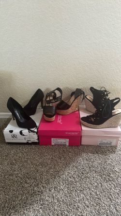 Woman’s shoes size 6.5