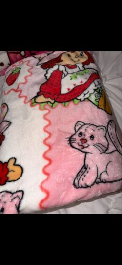 Strawberry Shortcake plush throw