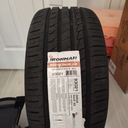 245/40/18 Tire