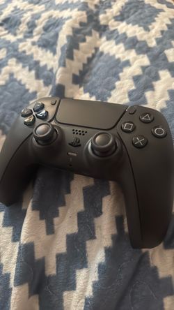 Midnight black ps5 controller