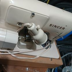 Vintage Sewing Machine 
