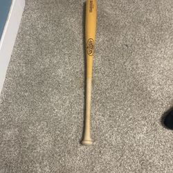 33’ Louisville Slugger Genuine Wood Bat