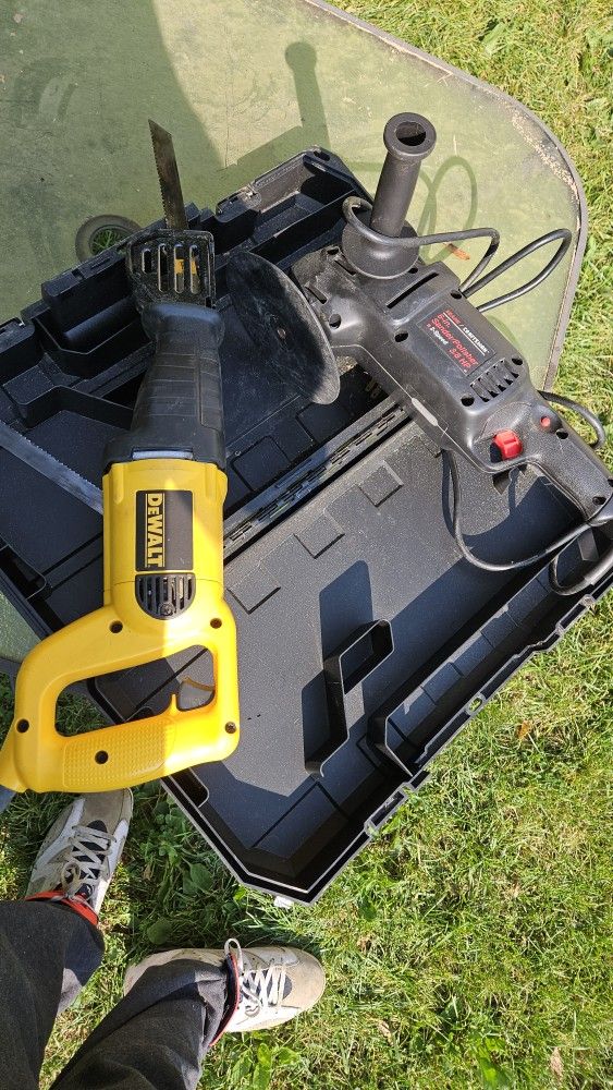 Dewalt Sawzall And Sander Polisher