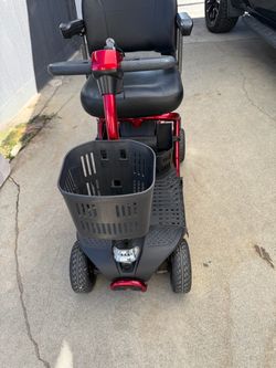 Electric scooter