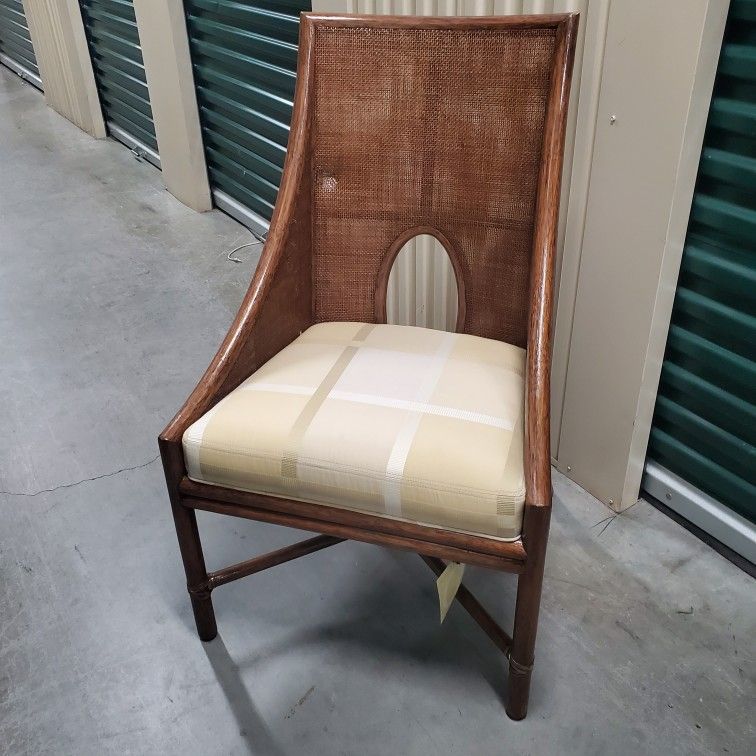 4 Sillas de Rattan .