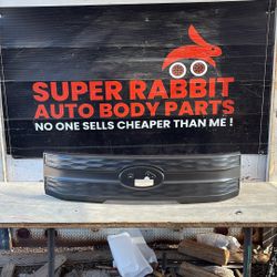 2022 Lightning F150 Grille OEM 2025 