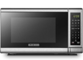 Black+Decker Stainless Steel Countertop Microwave