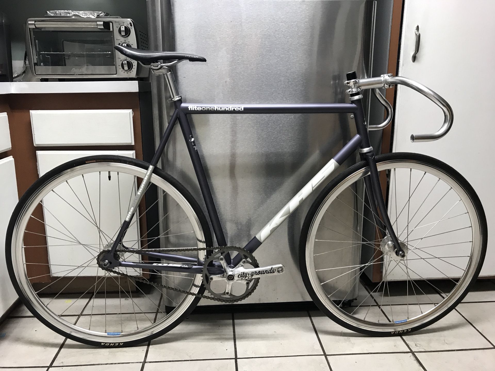 Khs flite 100