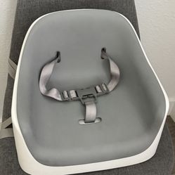 OXO Tot Nest Booster Seat with Removable Cushion