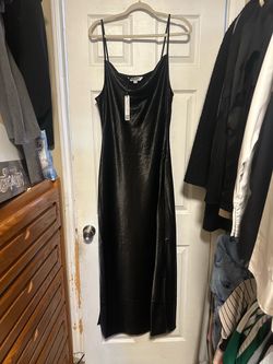 NWT Velvet Heart Black Satin Cowl Neck Maxi Dress – Size 12