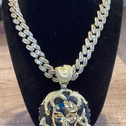 🔥🔥  Mens 5A CZ Diamond Ice Out Famous Medusa 14K Gold Plated Chain