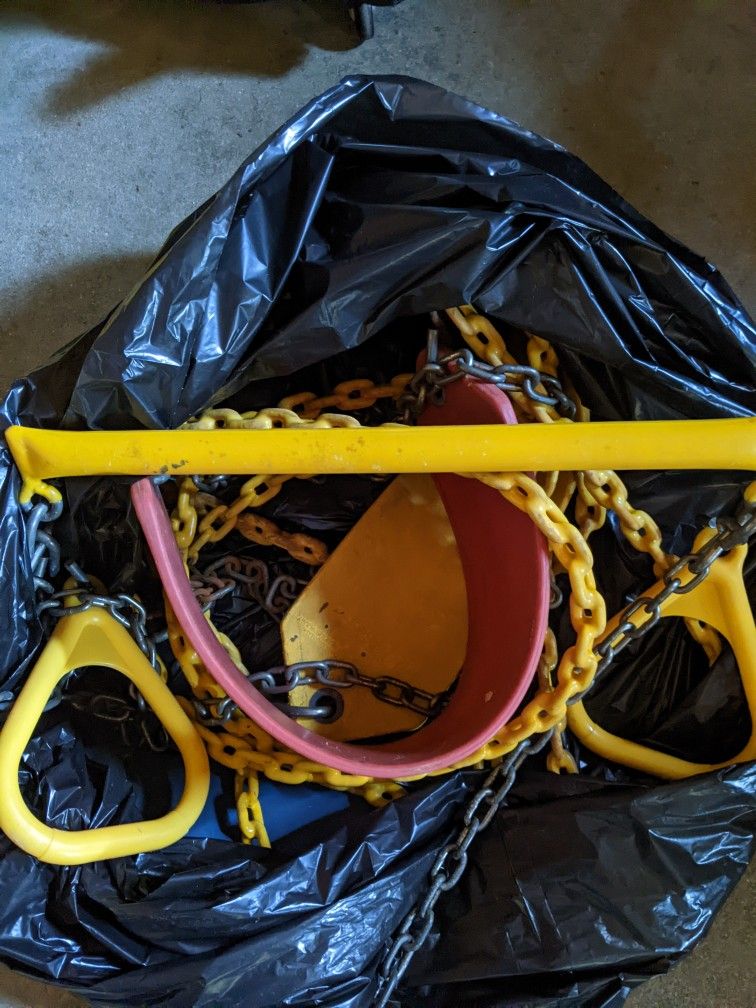 3 Swings And Trapeze Bar