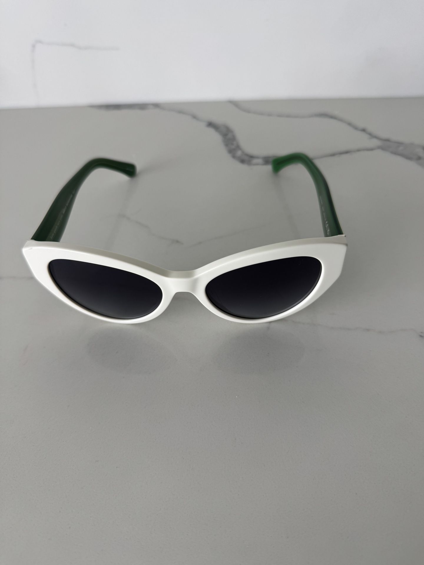 Kate Spade Retro Cat‑Eye Sunglasses – White & Green – Excellent Condition