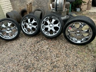 AKUZA RIMS 305/35R24...6 LUGS BOLT PATTERN 6X5.5