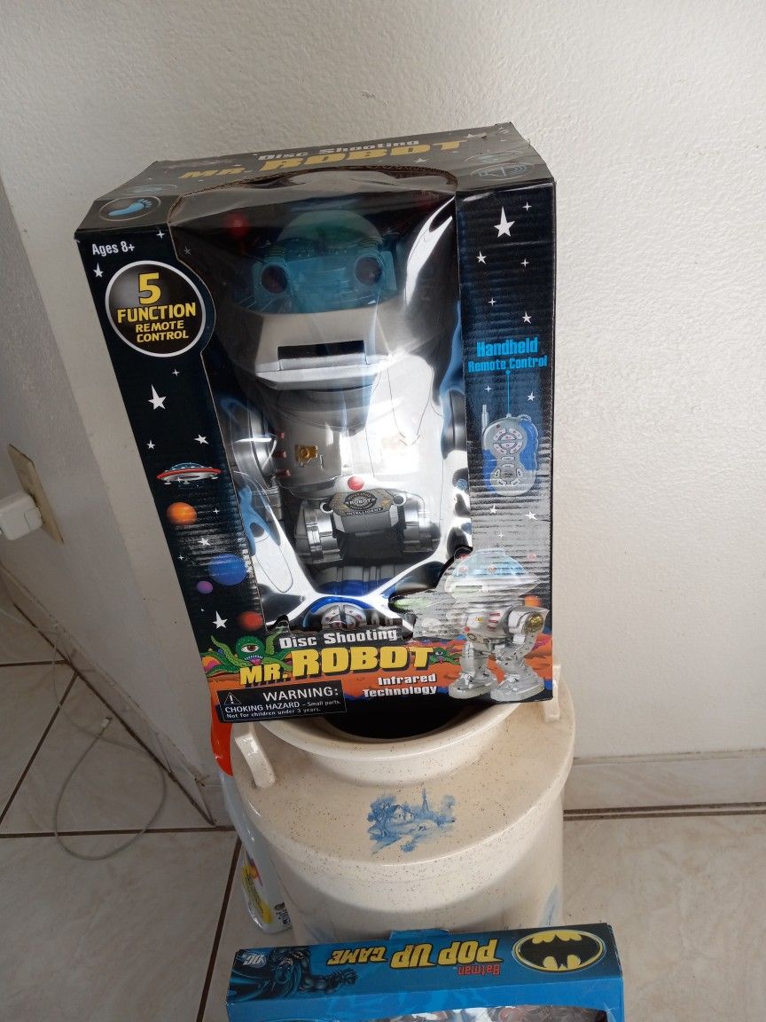 Disc shooting cheap robot