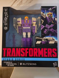 Transformers Studio Series Blitzwing Figure