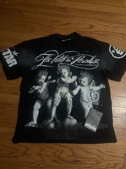 Graphic tee