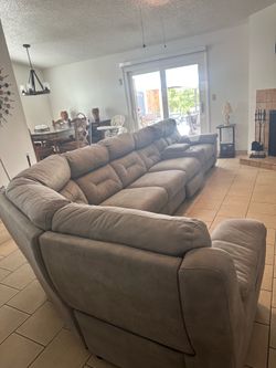 Reclining Sectional w/ Console