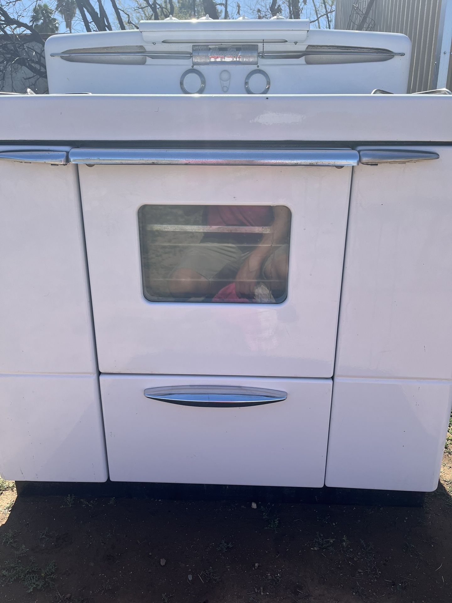 Vintage 1950’s Maytag Gas Stove / Oven