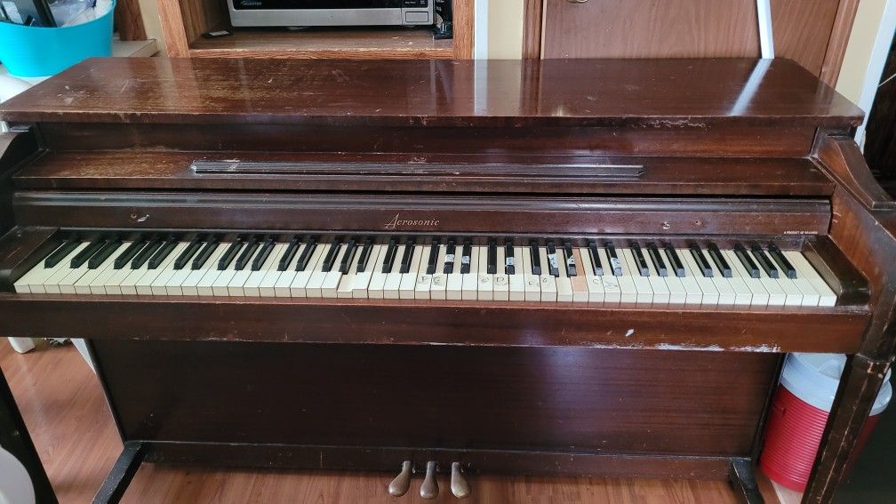 Acrosonic Piano