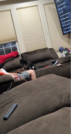 Reclining sectional sofa