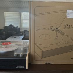 Victoria Eastwood Record Player, Special Edition