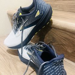 Brooks Launch 10 'Iris Ballad Blue' 110409-1D-009