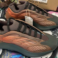 Yeezy 700 V3 'Copper Fade' size 8 ~NEW~ Authentic
