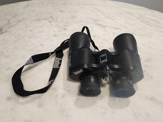 Bushnell binoculars good condition