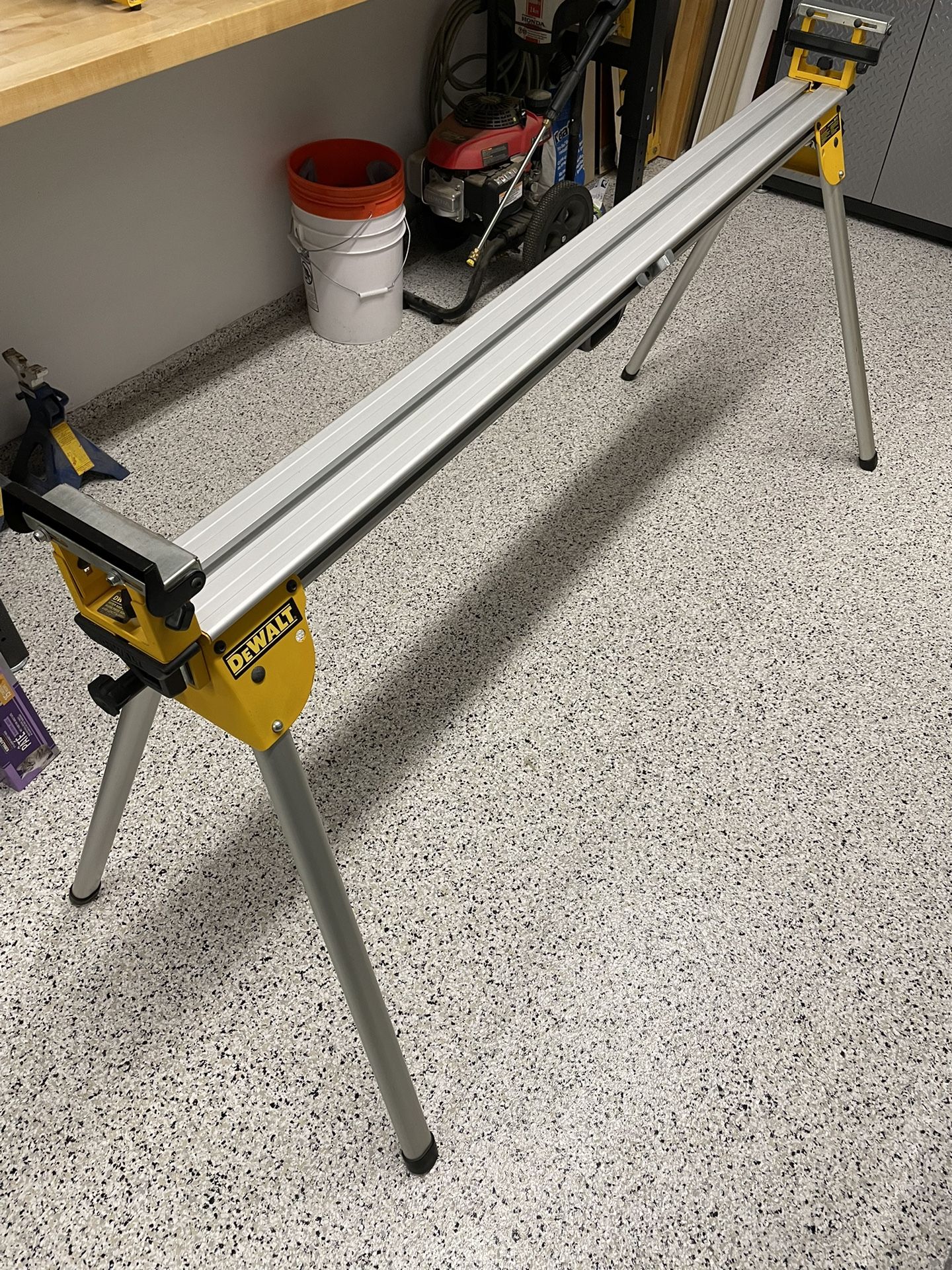 DEWALT Miter Saw Stand