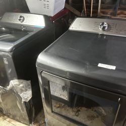 GE PROFILE WASHER & ELECTRIC DRYER  ( LIKE NEW)