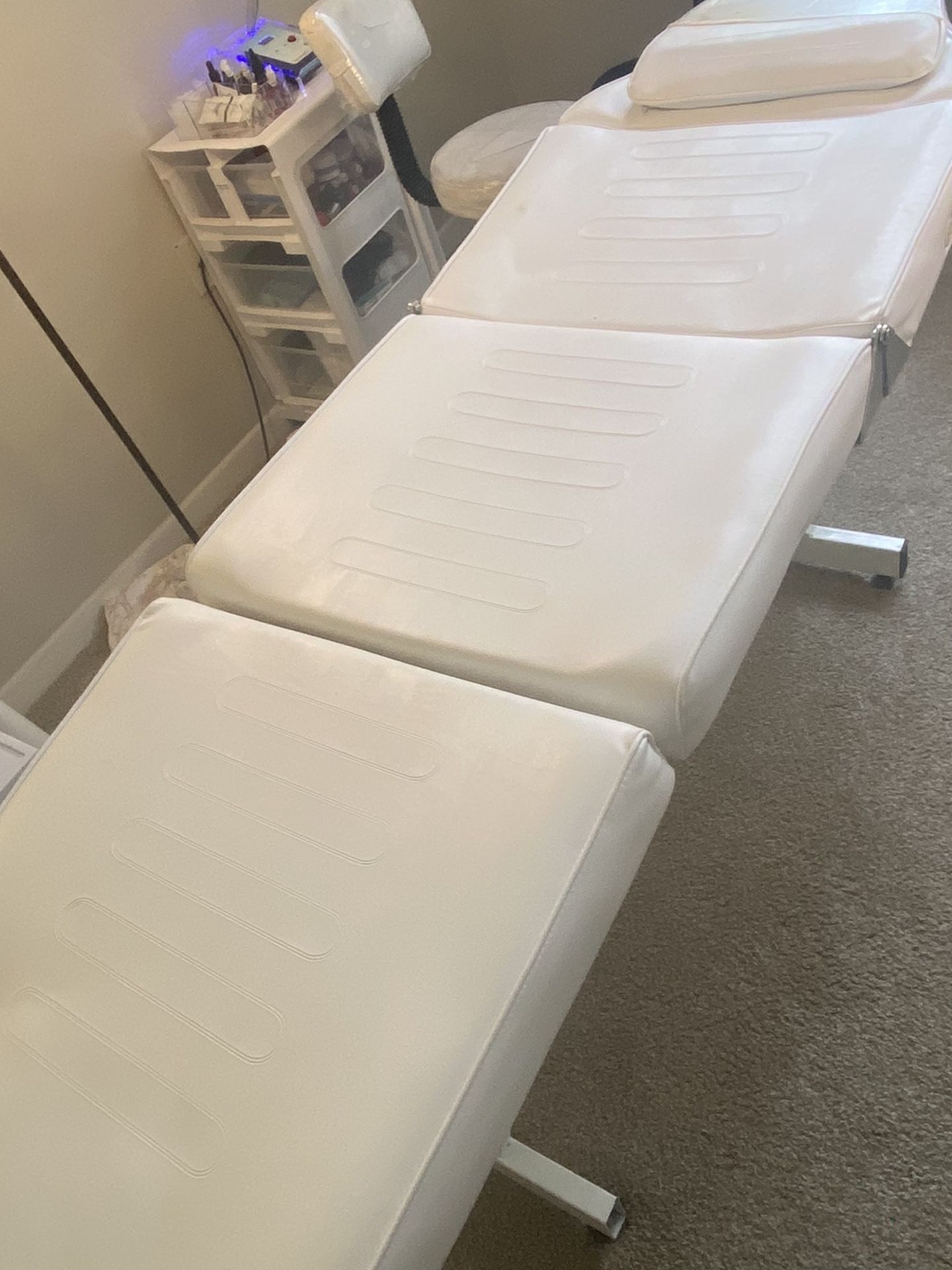 Massage Chair And Manicure Table And Acessórios