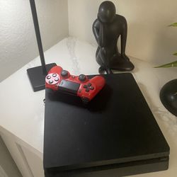 PS4 & Controller