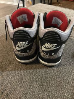 Shoes for men Jordan 3s size 8