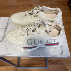 Gucci Shoes 