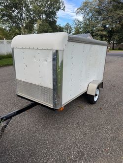 4 x 8 enclosed trailer 2004