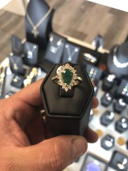 14K Yellow Gold Emerald Diamond Ring