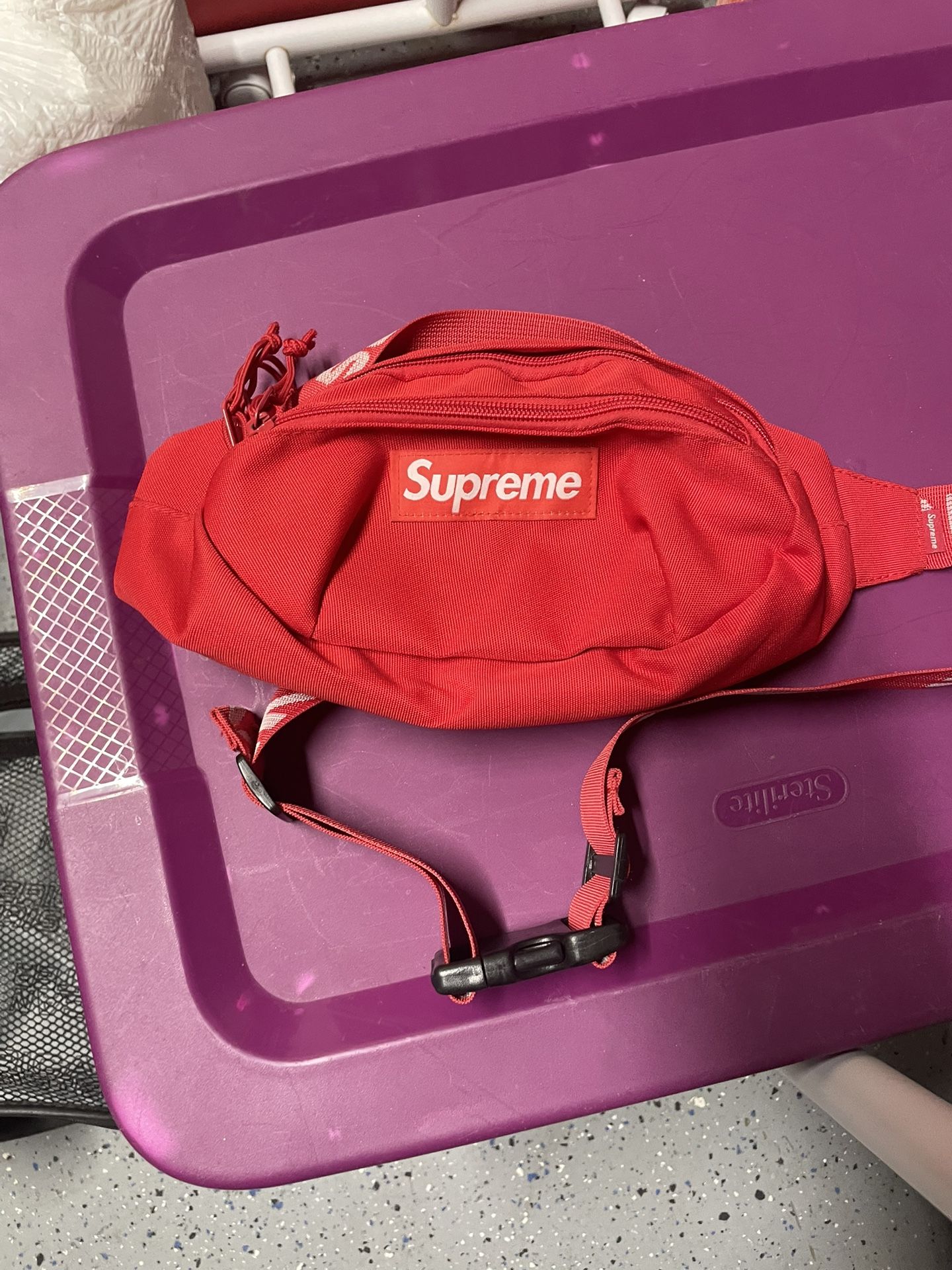 Supreme Waist bag Ss18