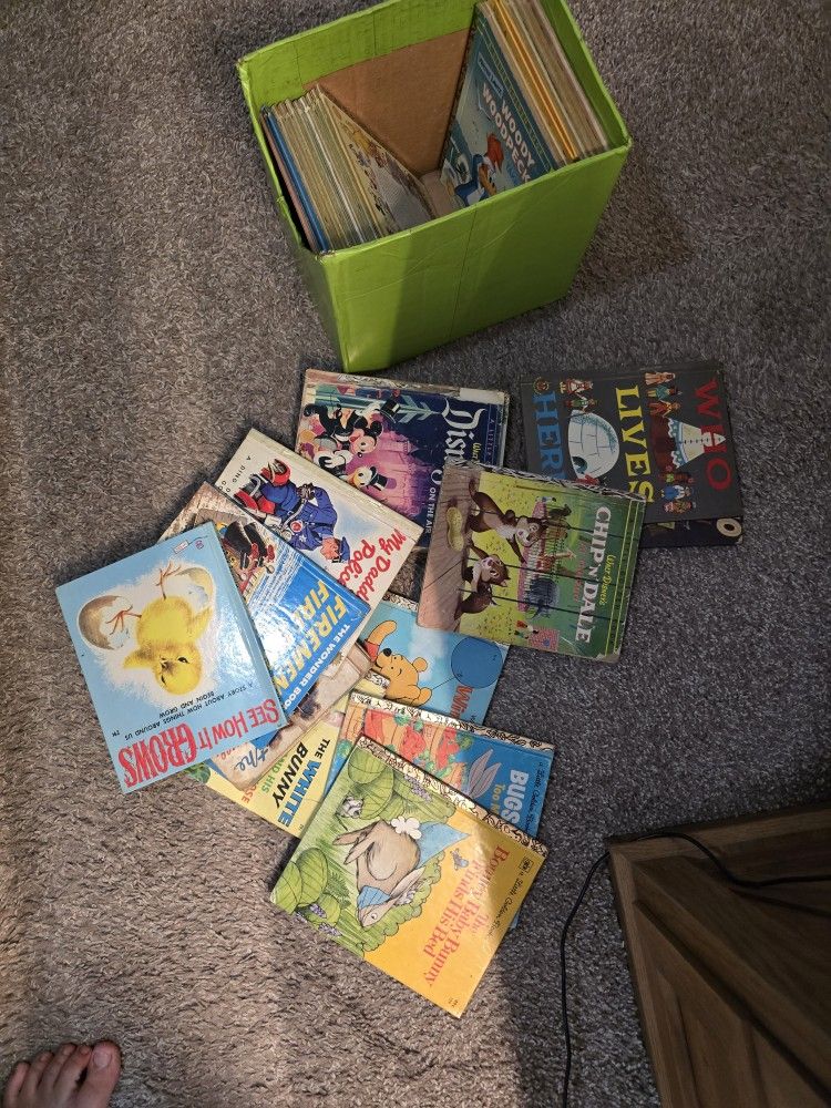 Vintage little folder books 1970s