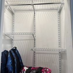 Closet Rubbermaid System Roughly 32inch Wide 