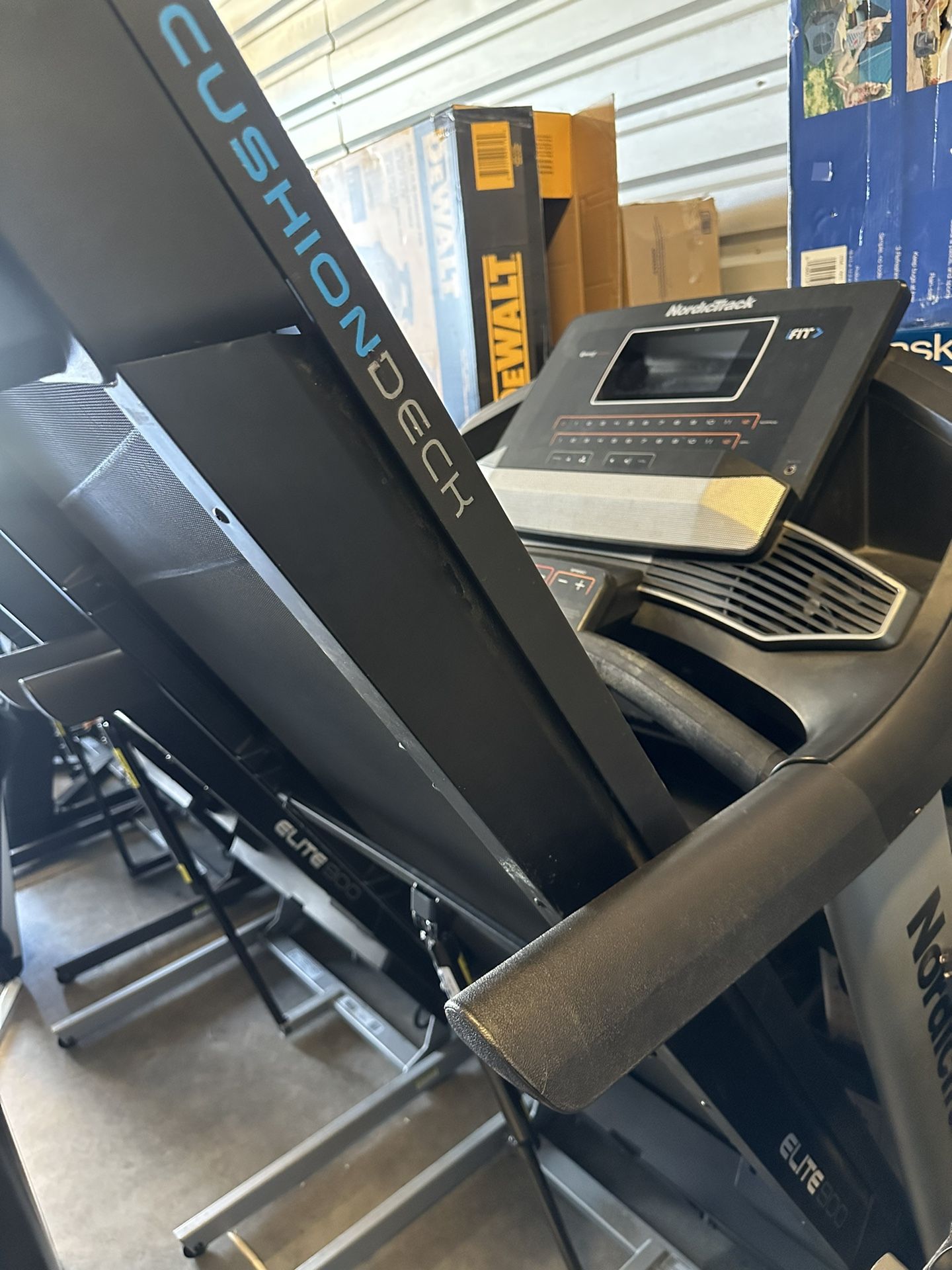 NordicTrack Elite 900 Treadmill 