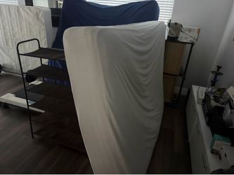 King size mattress and queen size mattress