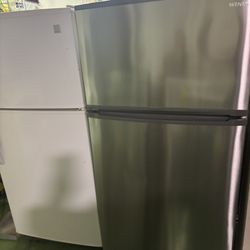 Stainless Steel Fridge Everything Works Great With A 3 Months Warranty 